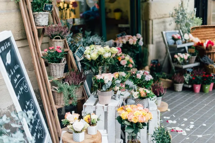 Churchill Florist - Solid Theme featured image